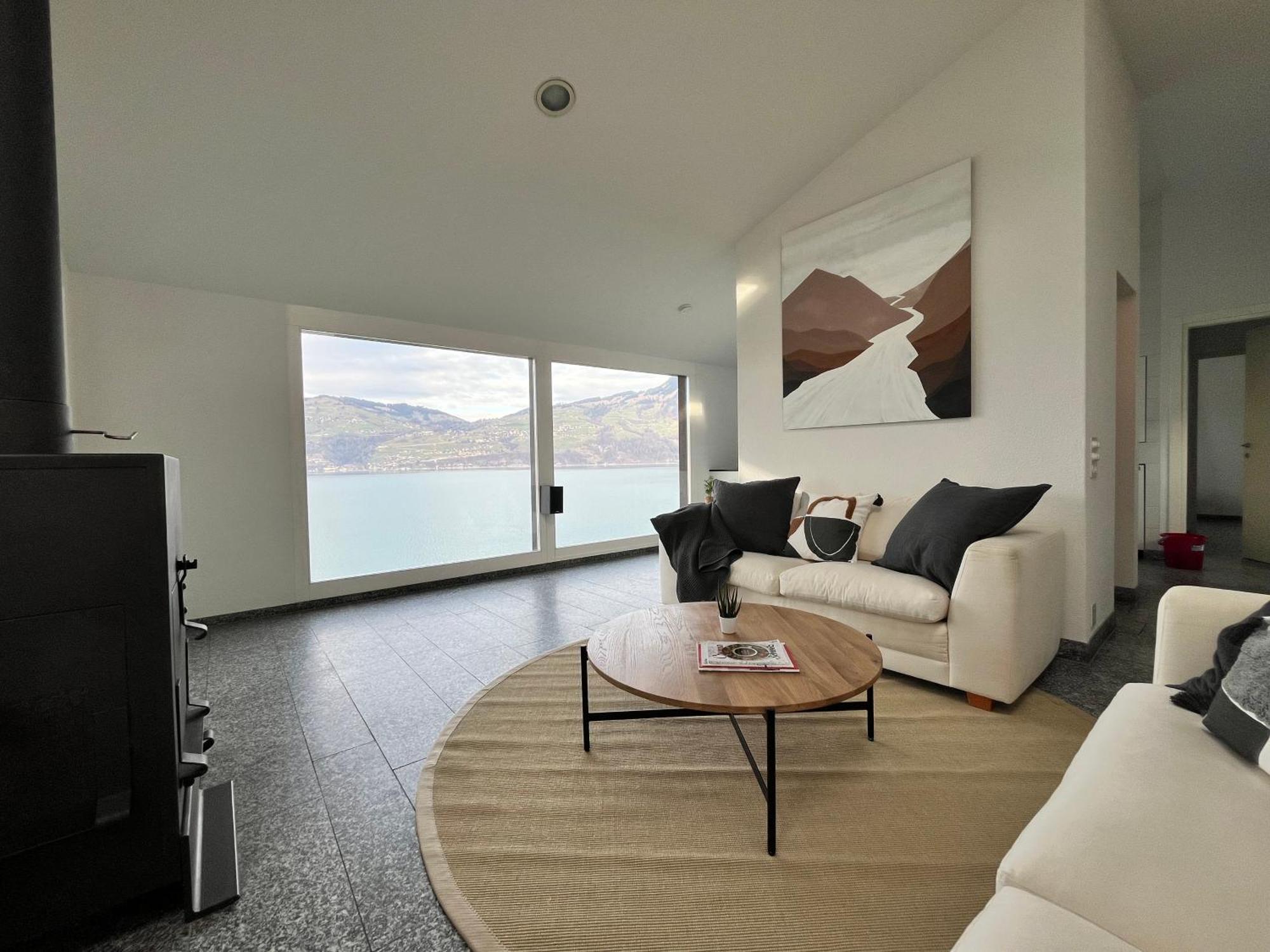 Wohnung Mit Grossartiger Seesicht Und Balkon 슈피츠 외부 사진