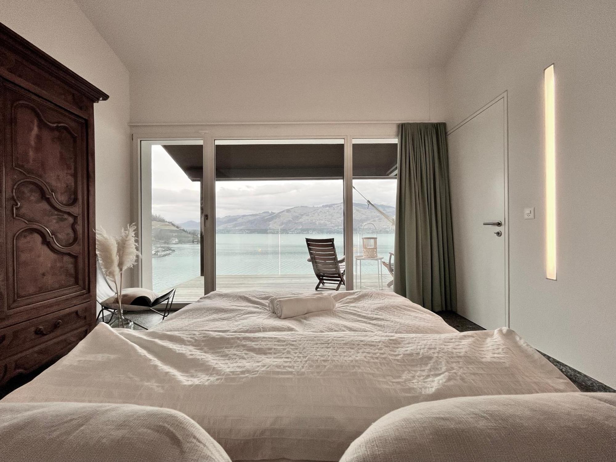 Wohnung Mit Grossartiger Seesicht Und Balkon 슈피츠 외부 사진