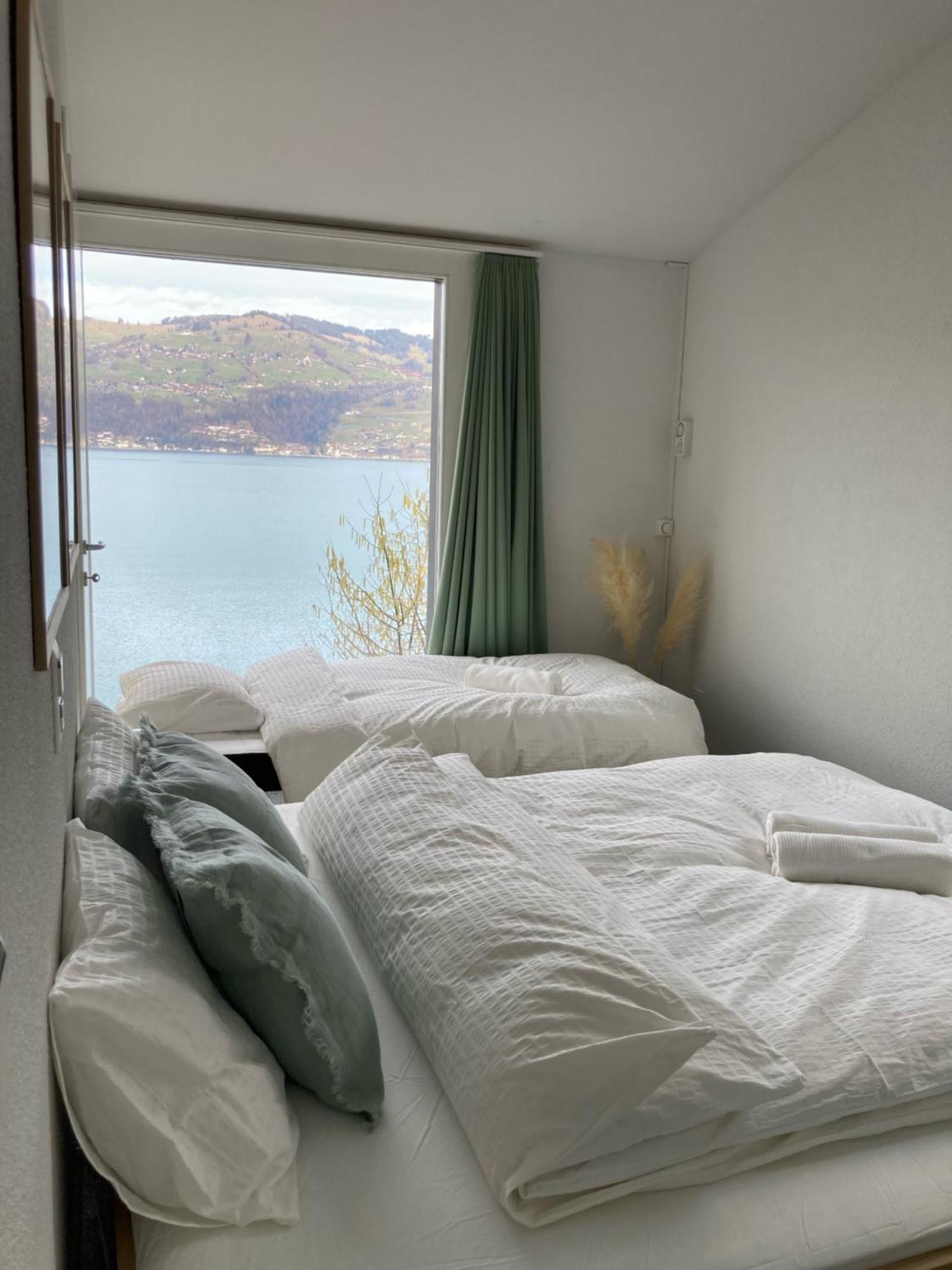 Wohnung Mit Grossartiger Seesicht Und Balkon 슈피츠 외부 사진