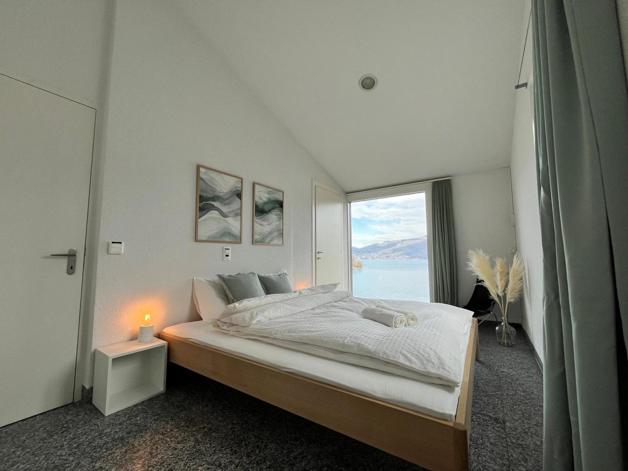 Wohnung Mit Grossartiger Seesicht Und Balkon 슈피츠 외부 사진