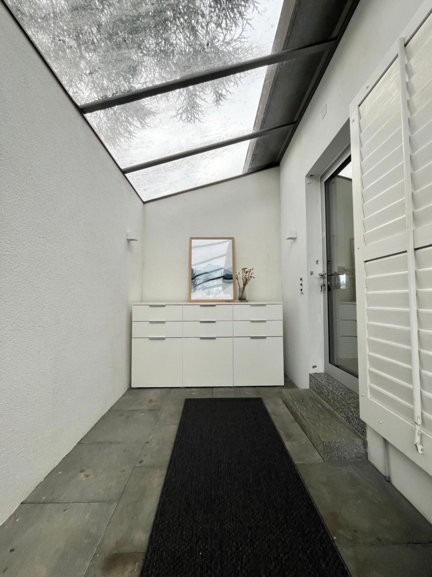 Wohnung Mit Grossartiger Seesicht Und Balkon 슈피츠 외부 사진