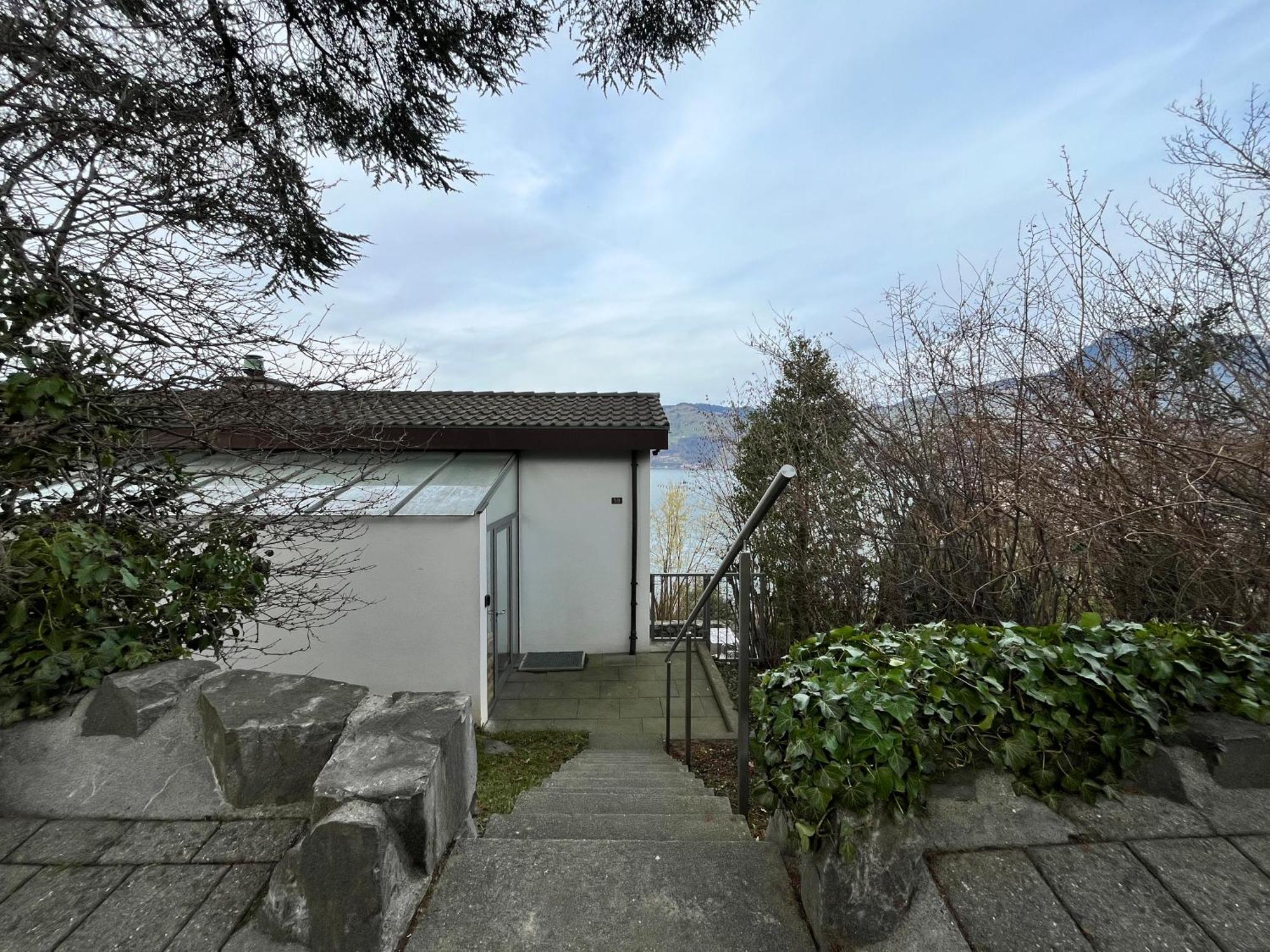 Wohnung Mit Grossartiger Seesicht Und Balkon 슈피츠 외부 사진