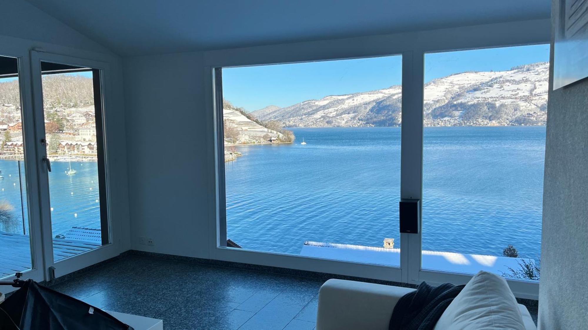 Wohnung Mit Grossartiger Seesicht Und Balkon 슈피츠 외부 사진