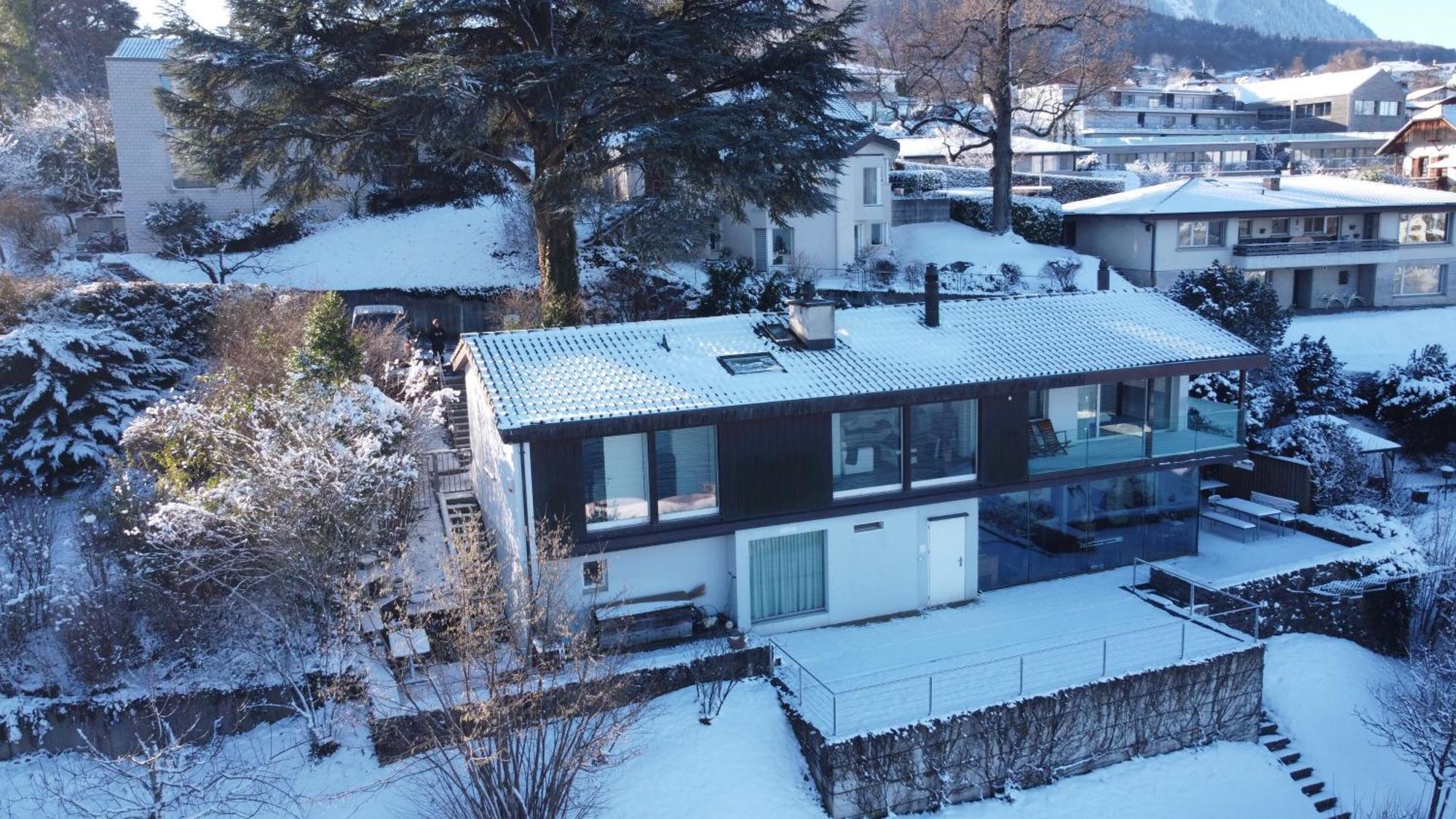 Wohnung Mit Grossartiger Seesicht Und Balkon 슈피츠 외부 사진